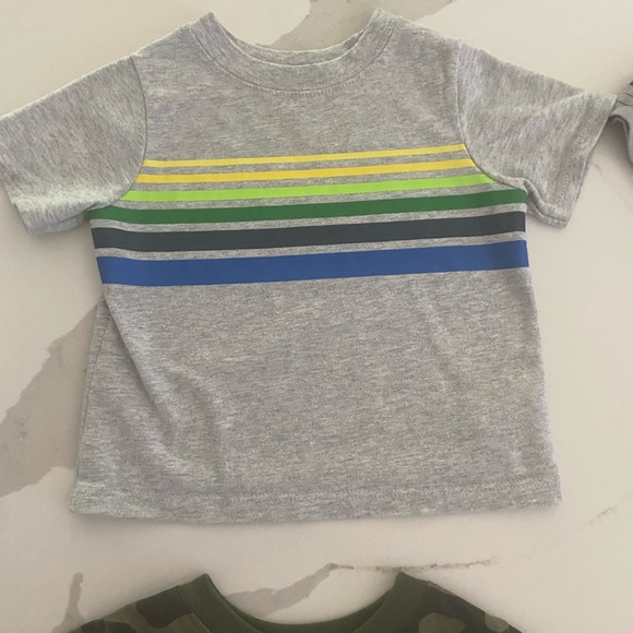 Set of 18 month Boy Shirts - Picture 4 of 6